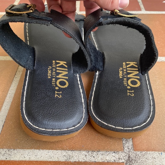 KINO of Key West Handmade Mens Black Leather Buckle Sandals - Picture 2 of 4